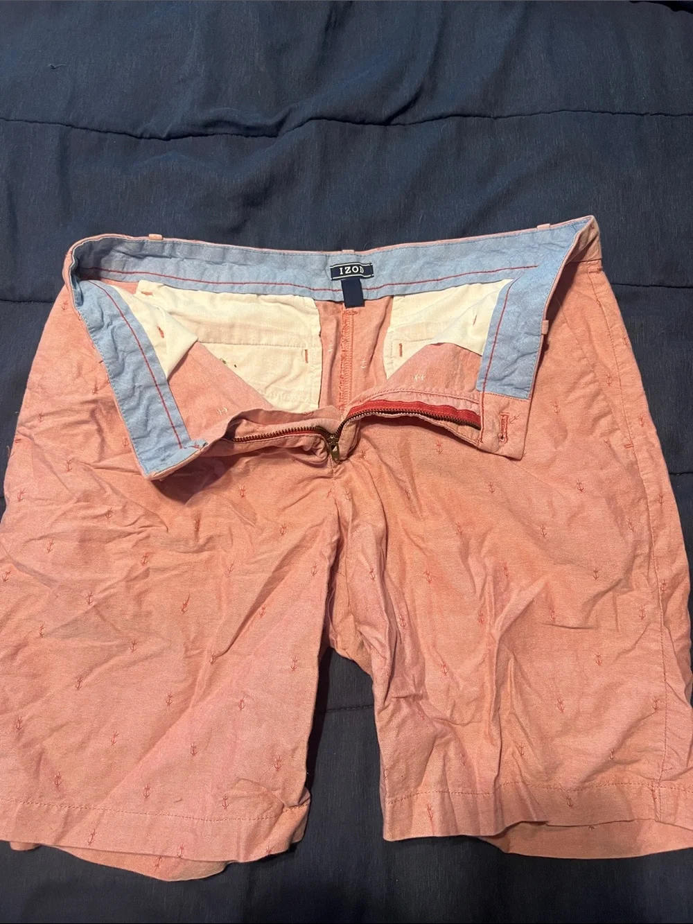 Izod Men's Peach Shorts with Subtle Embroidery